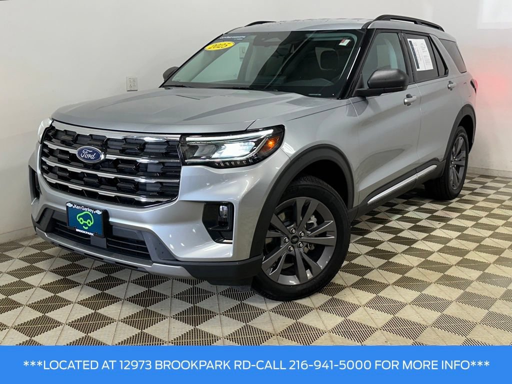 Used 2025 Ford Explorer Active w/ Active Comfort Package AWD/4WD image 1