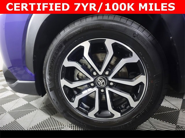 Used 2025 Toyota Corolla Cross AWD Hybrid w/ Moonroof Package image 27