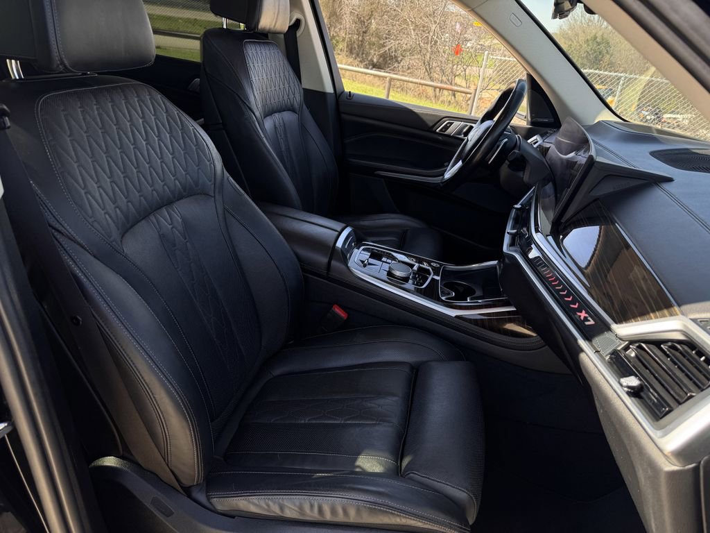 Used 2023 BMW X7 xDrive40i AWD/4WD image 26