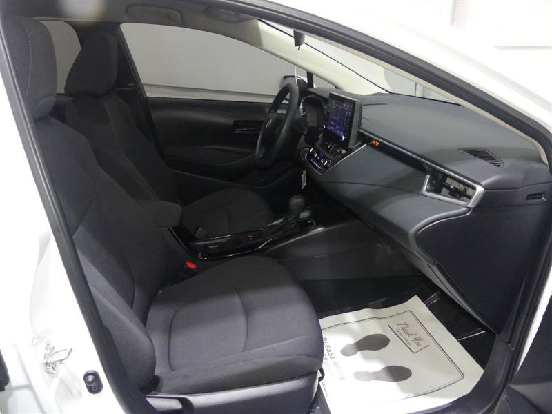 Used 2022 Toyota Corolla LE FWD image 21