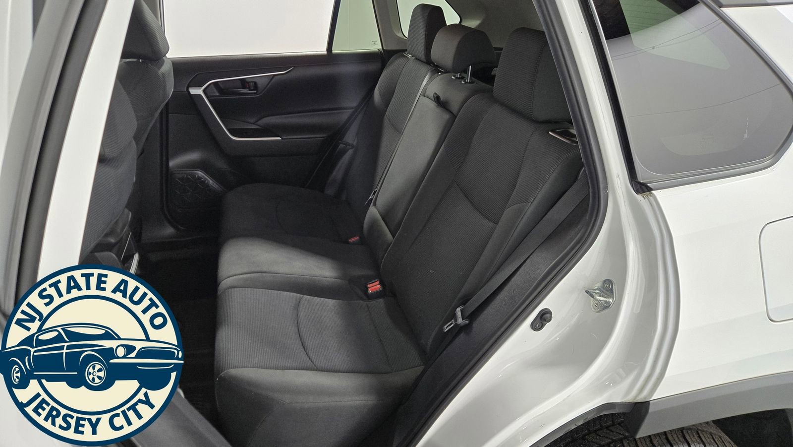 Used 2020 Toyota RAV4 LE w/ All Weather Liner Package image 24