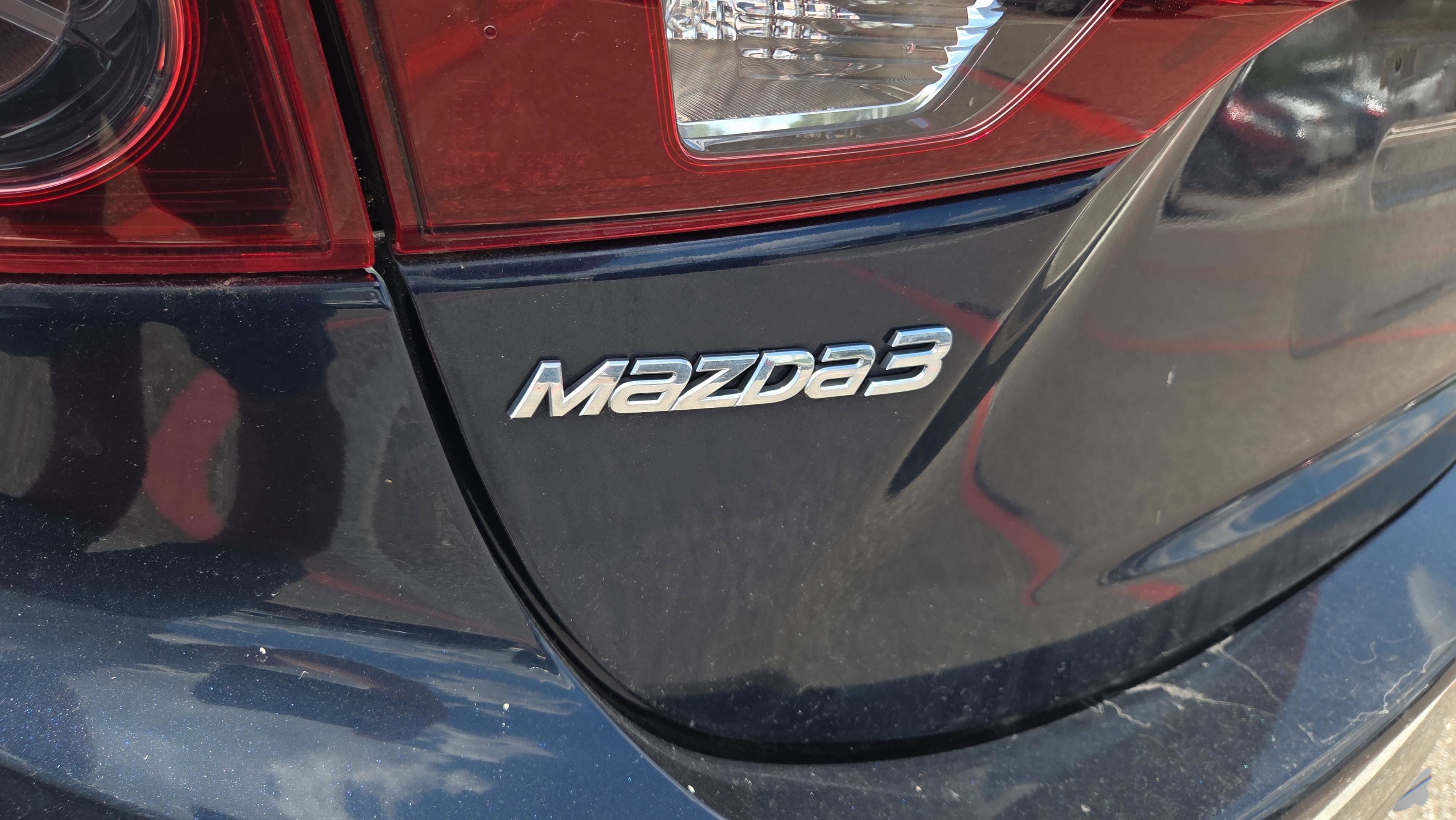 Used 2016 MAZDA MAZDA3 i Sport FWD image 5
