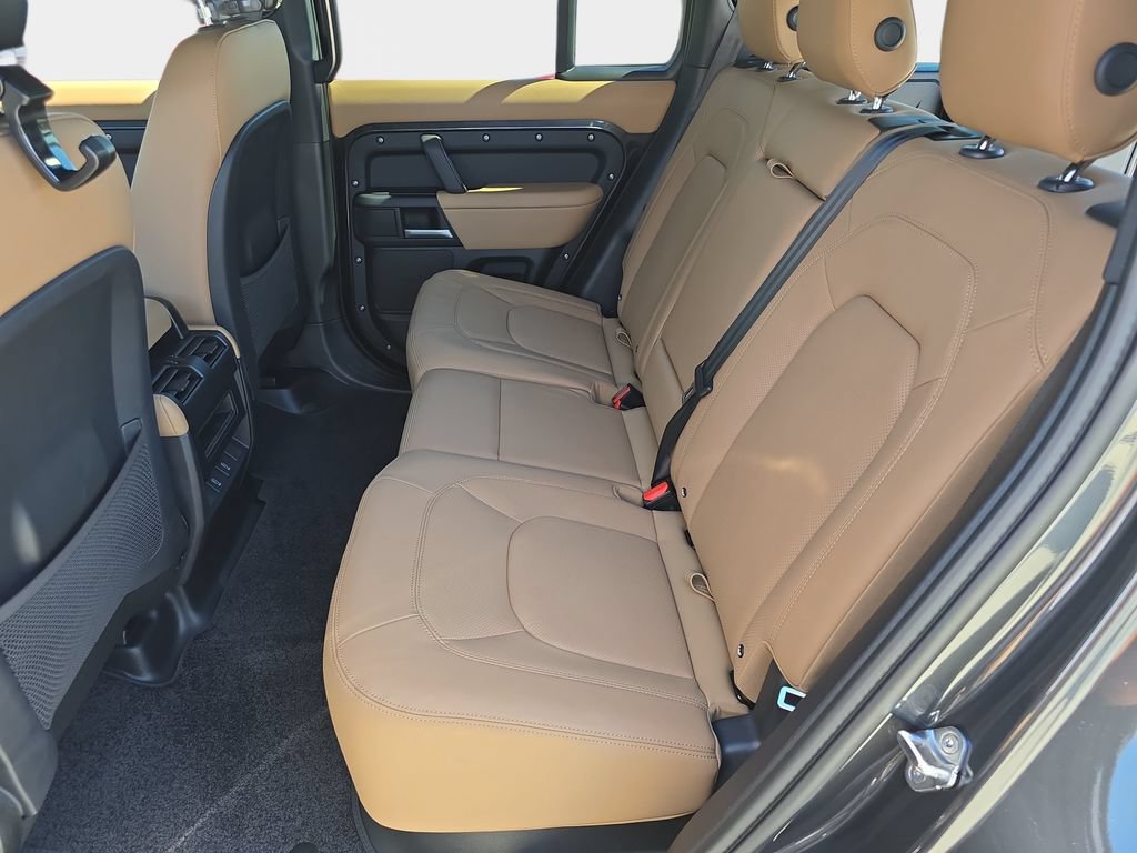 New 2026 Land Rover Defender 110 S AWD/4WD image 14