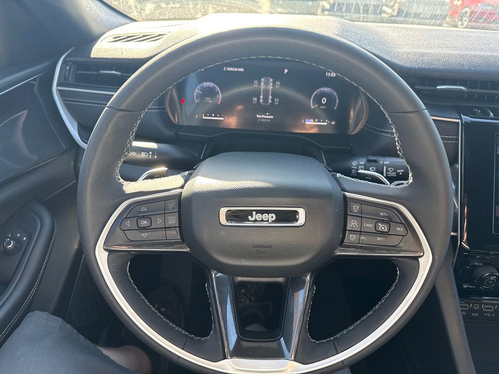 Used 2023 Jeep Grand Cherokee Altitude image 22