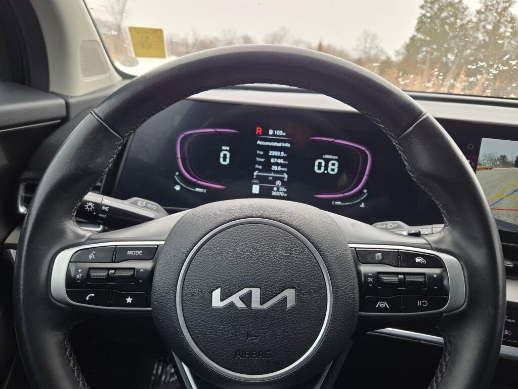 Used 2024 Kia Sportage EX image 29