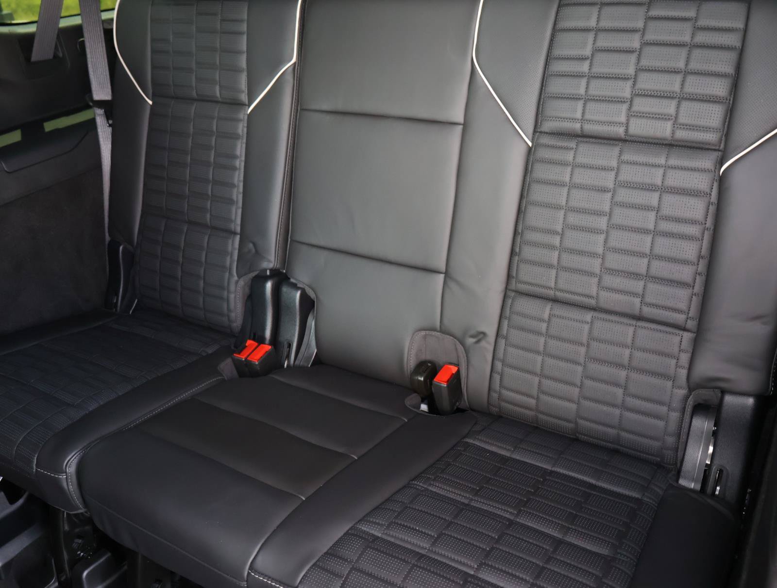 Used 2025 Cadillac Escalade ESV V AWD/4WD image 29