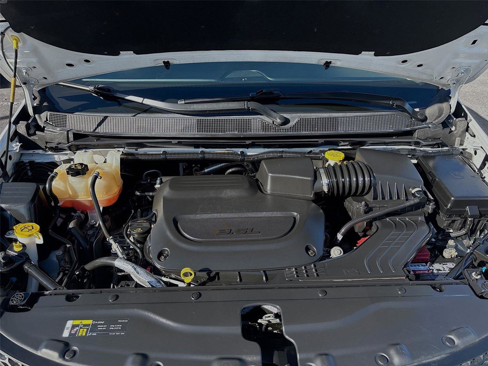 Used 2019 Chrysler Pacifica Touring-L image 33