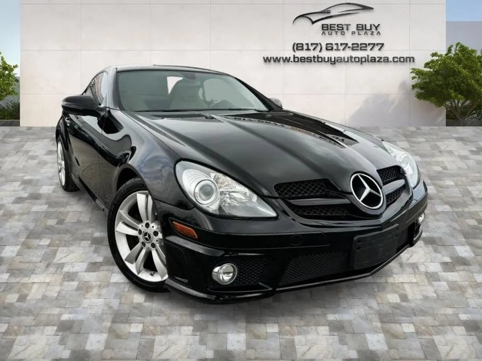 Used 2011 Mercedes-Benz SLK 300 image 1