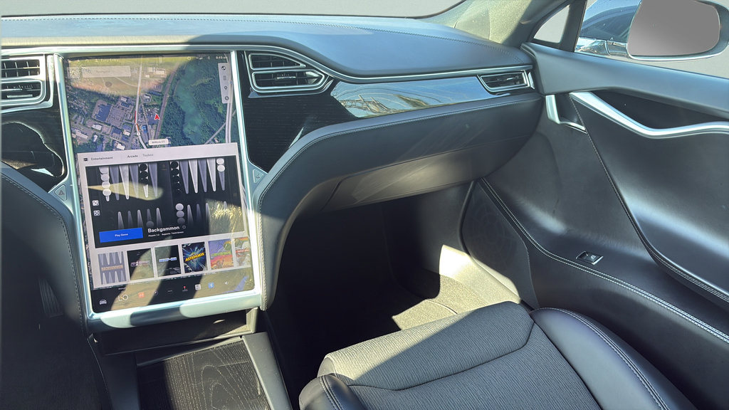 Used 2018 Tesla Model S 100D AWD/4WD image 15