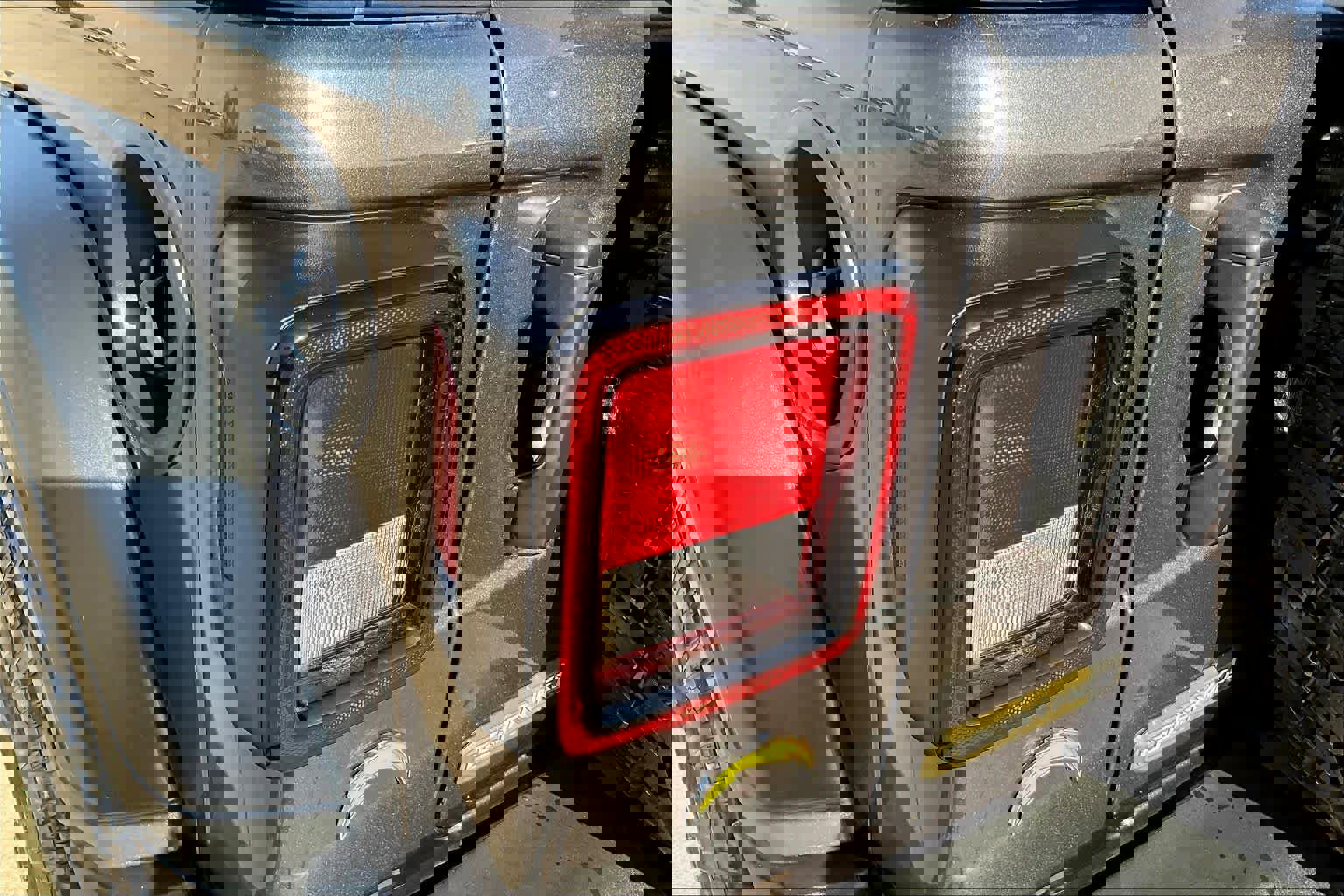 Used 2021 Jeep Wrangler Unlimited Sport image 26