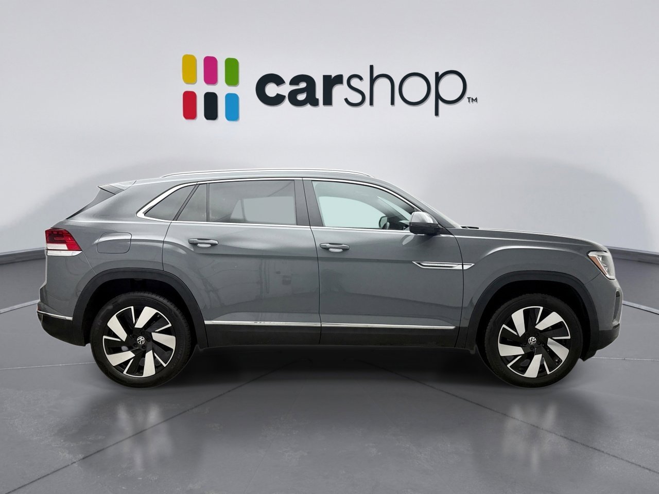 Used 2025 Volkswagen Atlas Cross Sport SEL image 6
