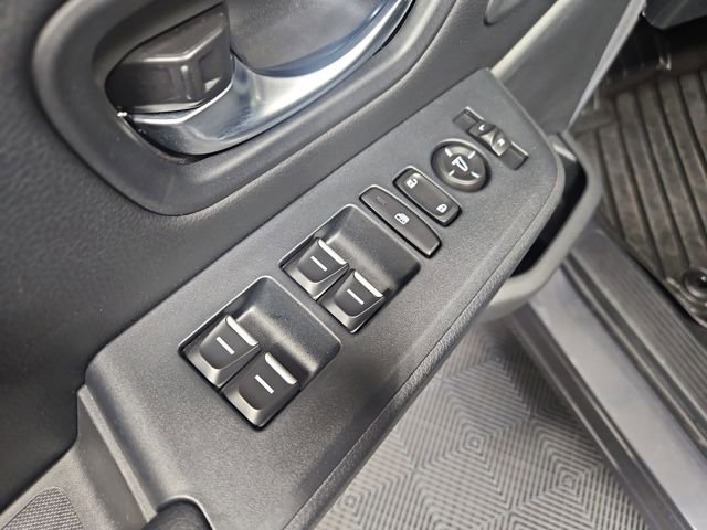 Certified 2025 Honda Pilot Touring image 12