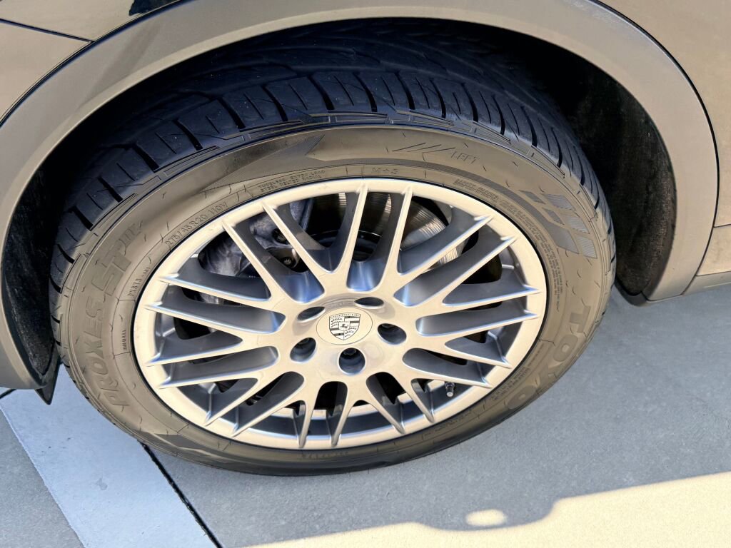 Used 2016 Porsche Cayenne image 16