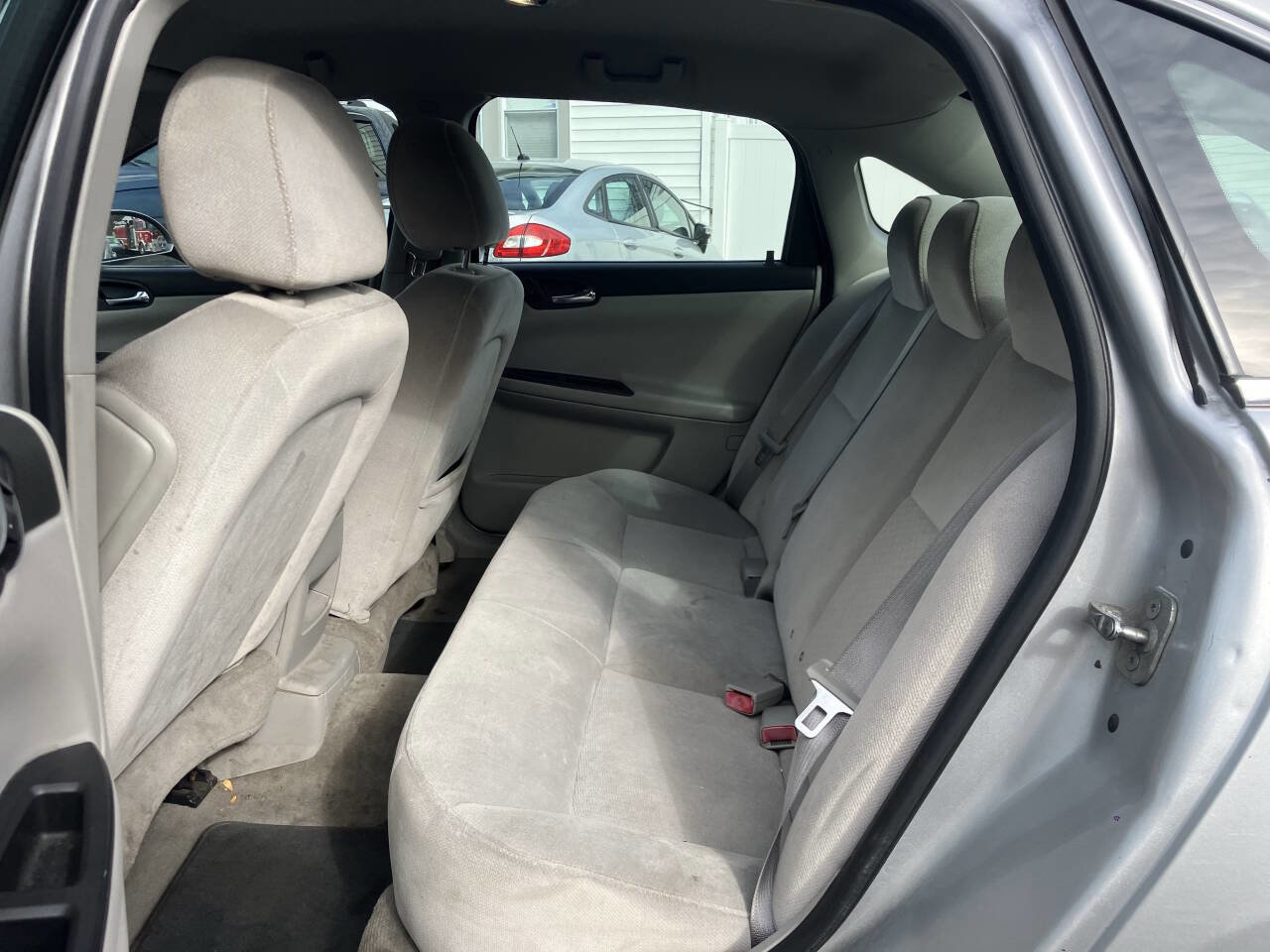 Used 2010 Chevrolet Impala LS image 25