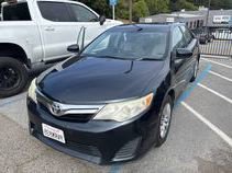 Used 2014 Toyota Camry LE w/ Fleet Convenience Package FWD image 3