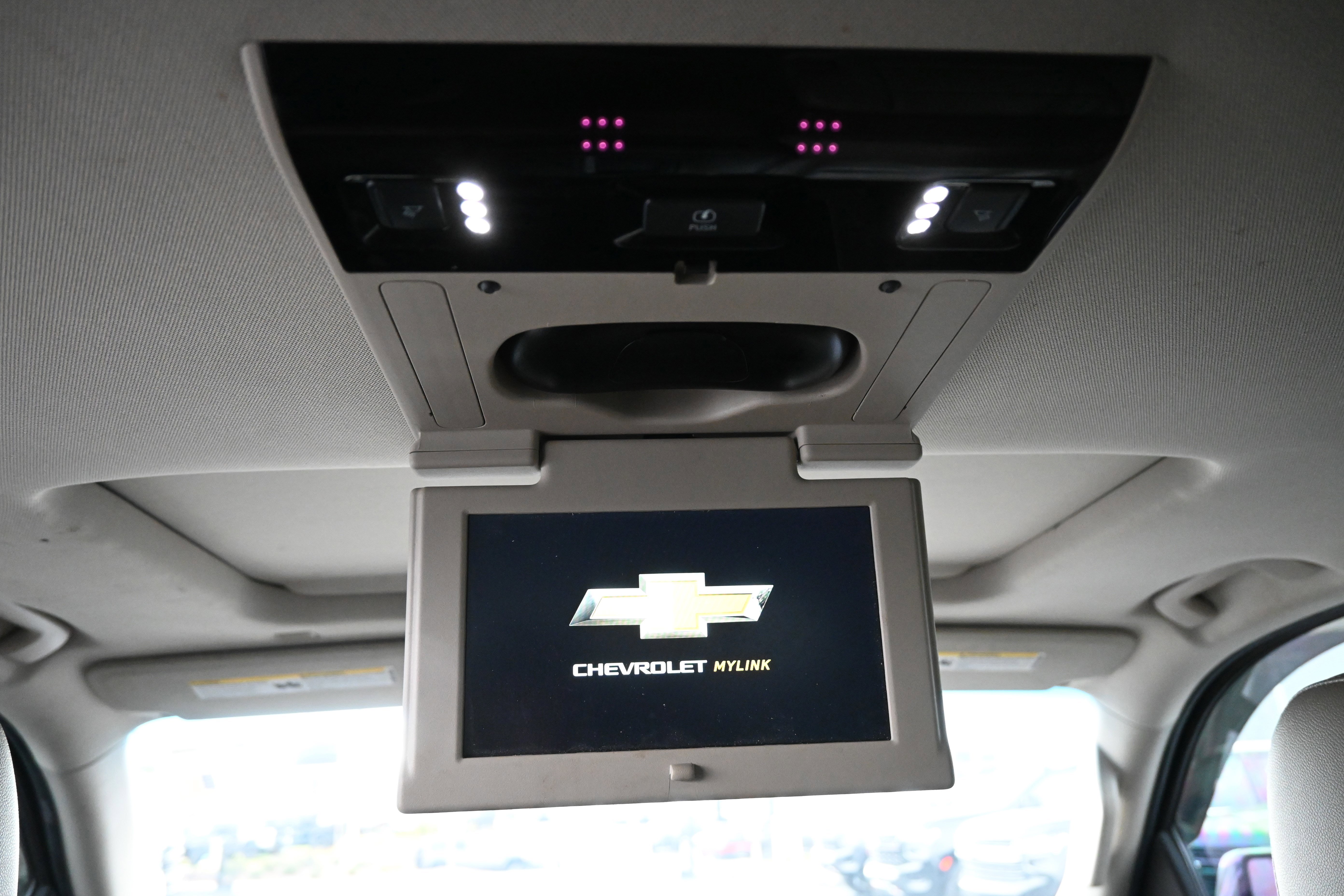 Used 2017 Chevrolet Tahoe LT image 5