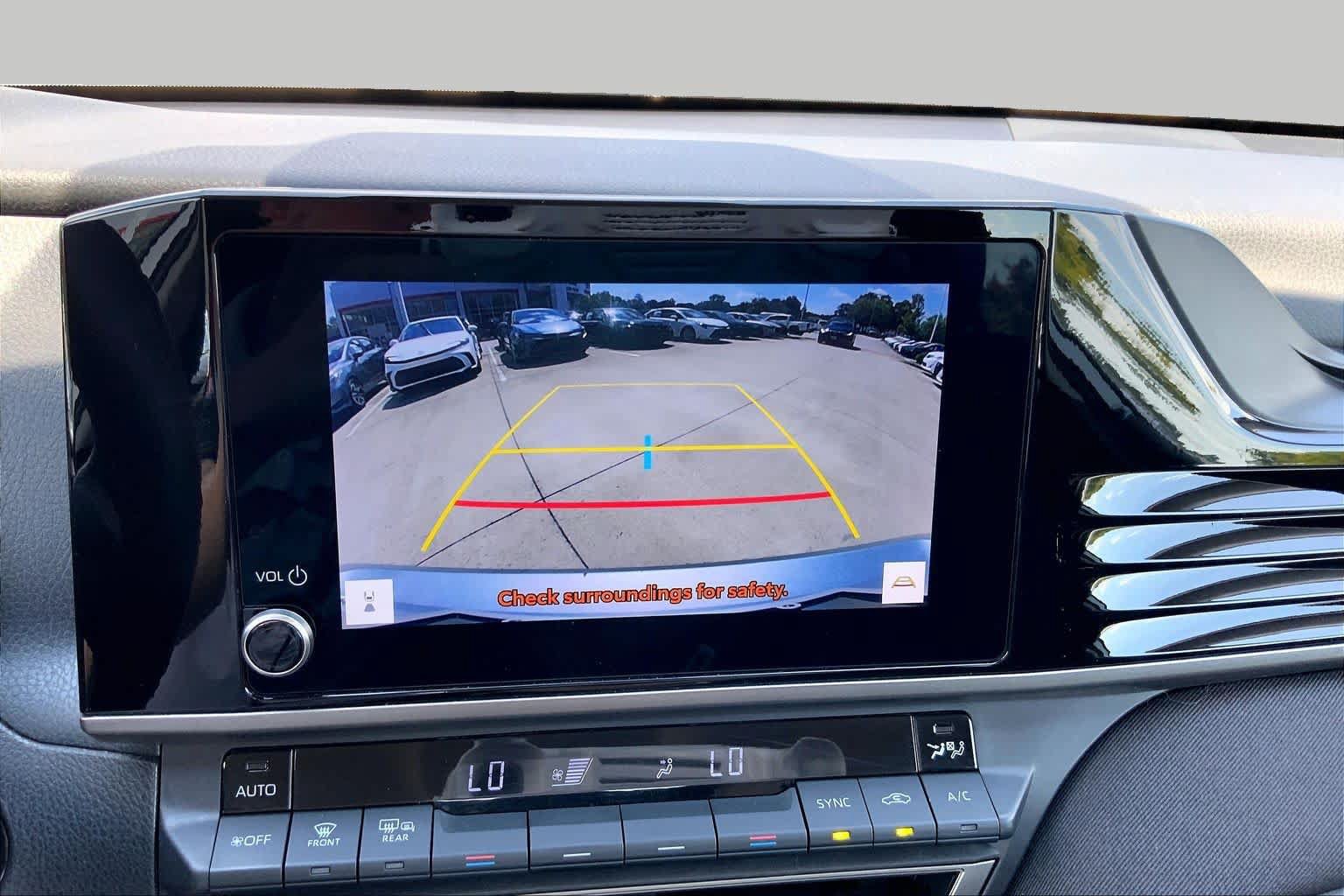 Used 2025 Toyota Camry LE FWD image 28