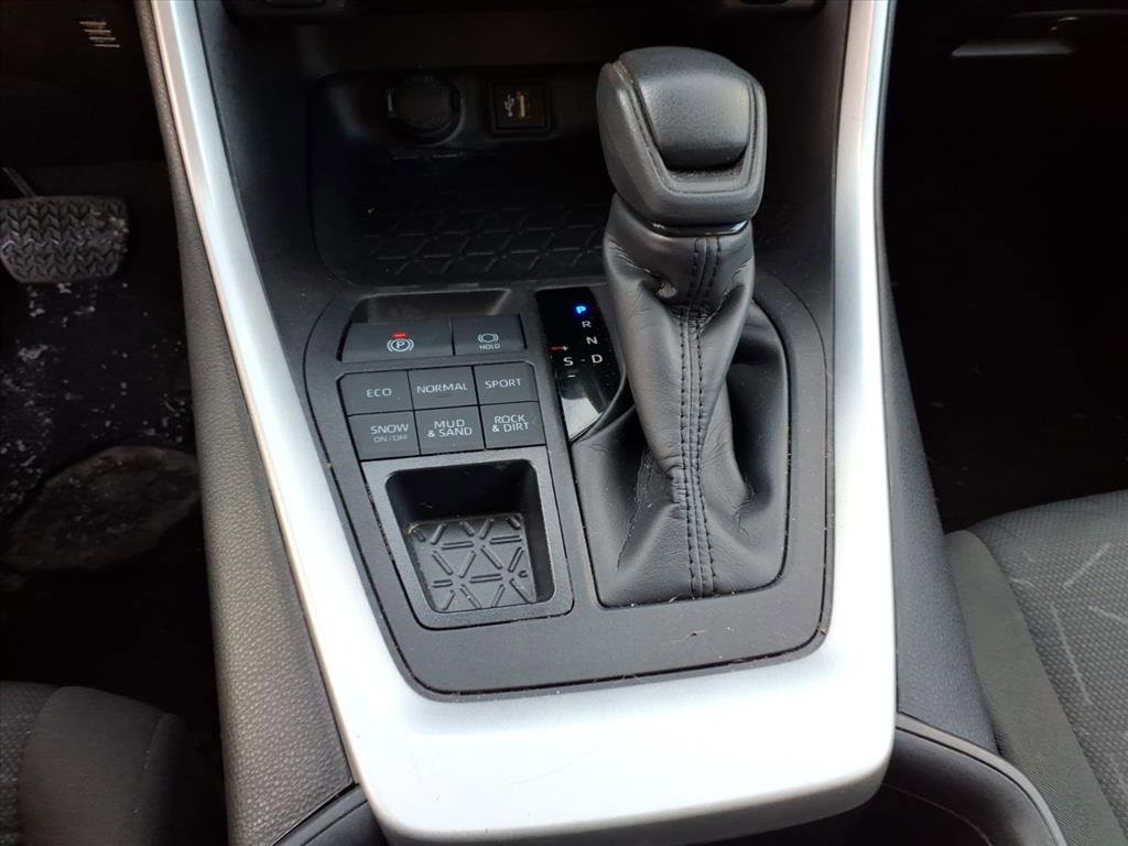 Used 2024 Toyota RAV4 XLE image 13