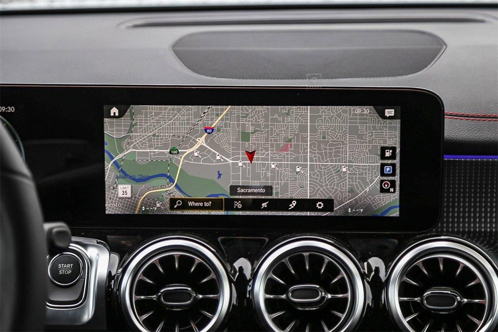 Used 2023 Mercedes-Benz EQB 350 4MATIC SUV image 14