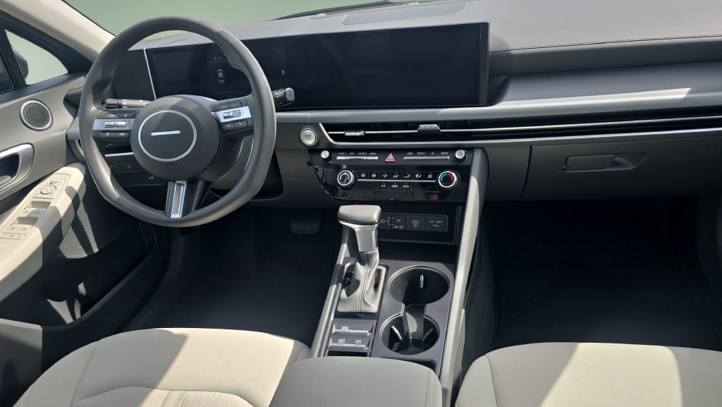 Certified 2026 Hyundai Sonata SE FWD image 18