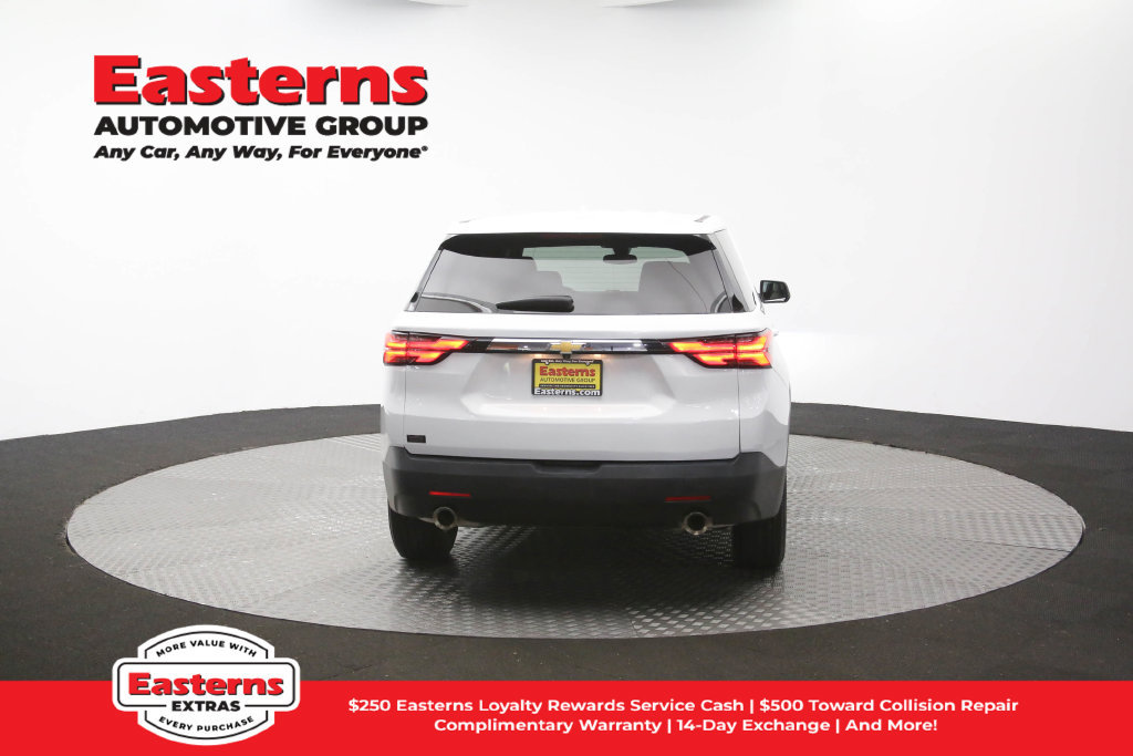 Used 2023 Chevrolet Traverse LS FWD image 36