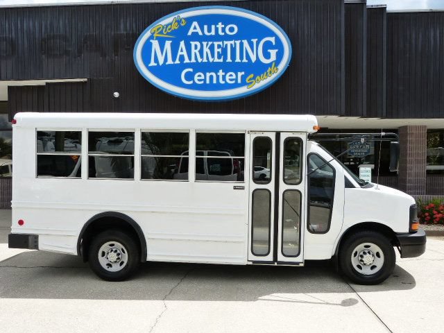 Used 2008 Chevrolet Express 3500 w/ School Bus Package RWD image 4