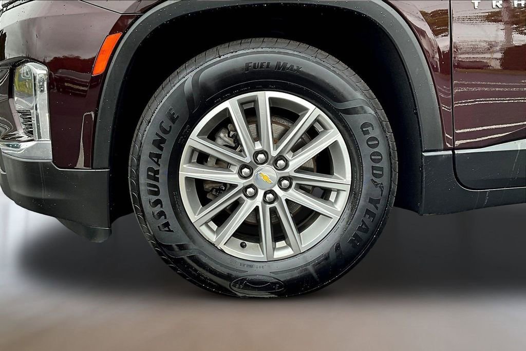 Used 2023 Chevrolet Traverse LT AWD/4WD image 32