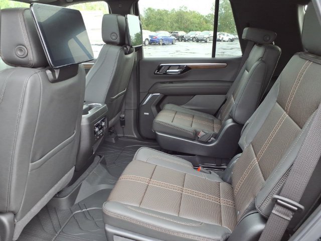 New 2027 Chevrolet Tahoe High Country AWD/4WD image 9