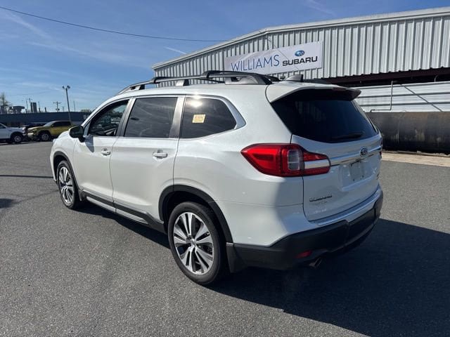 Certified 2022 Subaru Ascent Limited w/ Technology Package image 5
