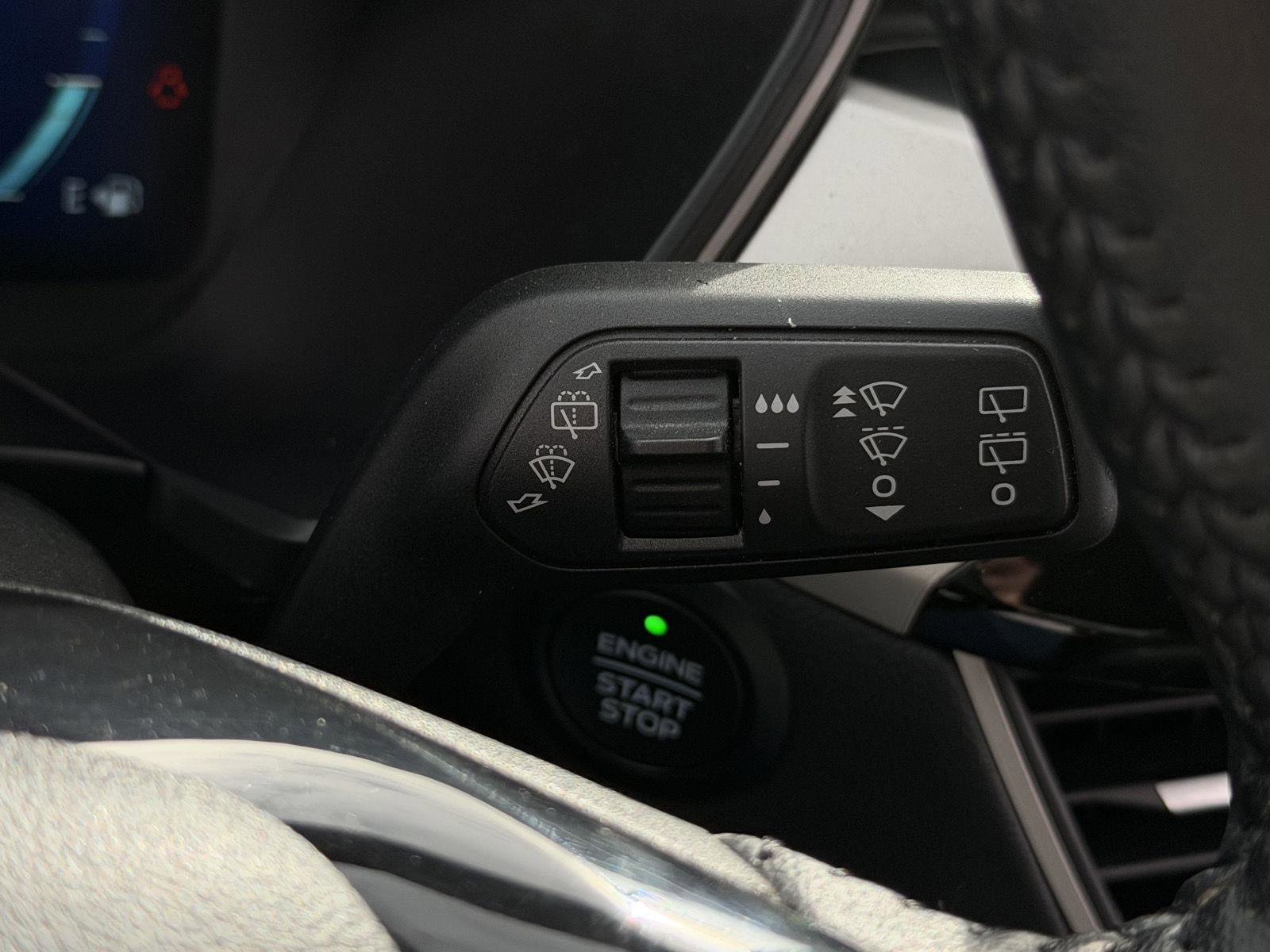 Used 2021 Ford Escape SEL w/ Technology Package image 20