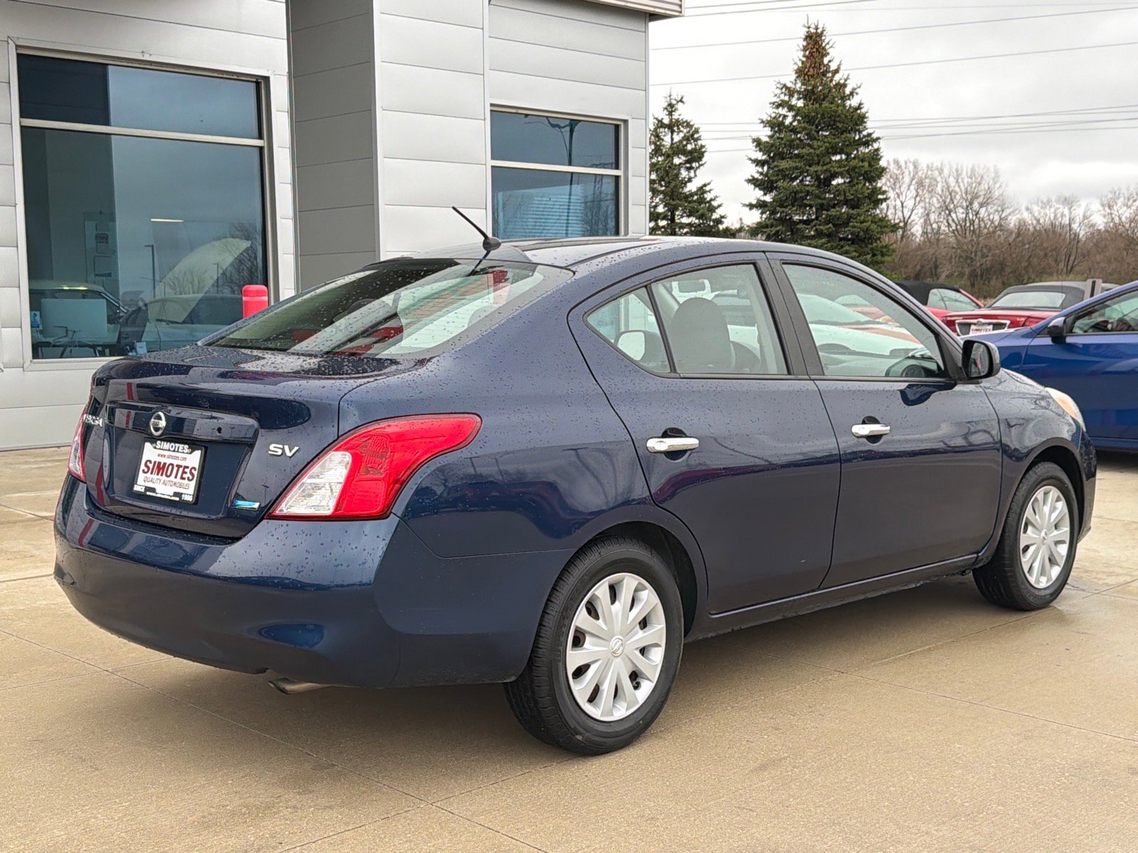 Used 2012 Nissan Versa SV w/ Convenience Pkg FWD image 8