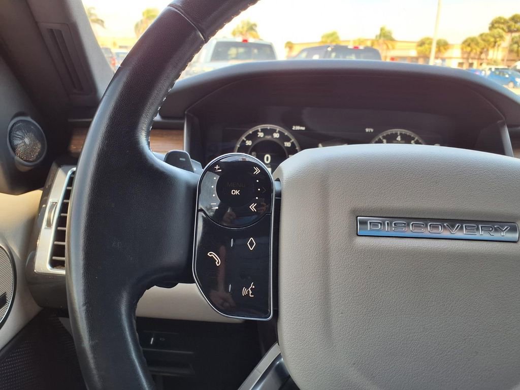 Used 2019 Land Rover Discovery HSE AWD/4WD image 33
