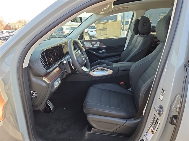 New 2026 Mercedes-Benz GLS 580 4MATIC image 25