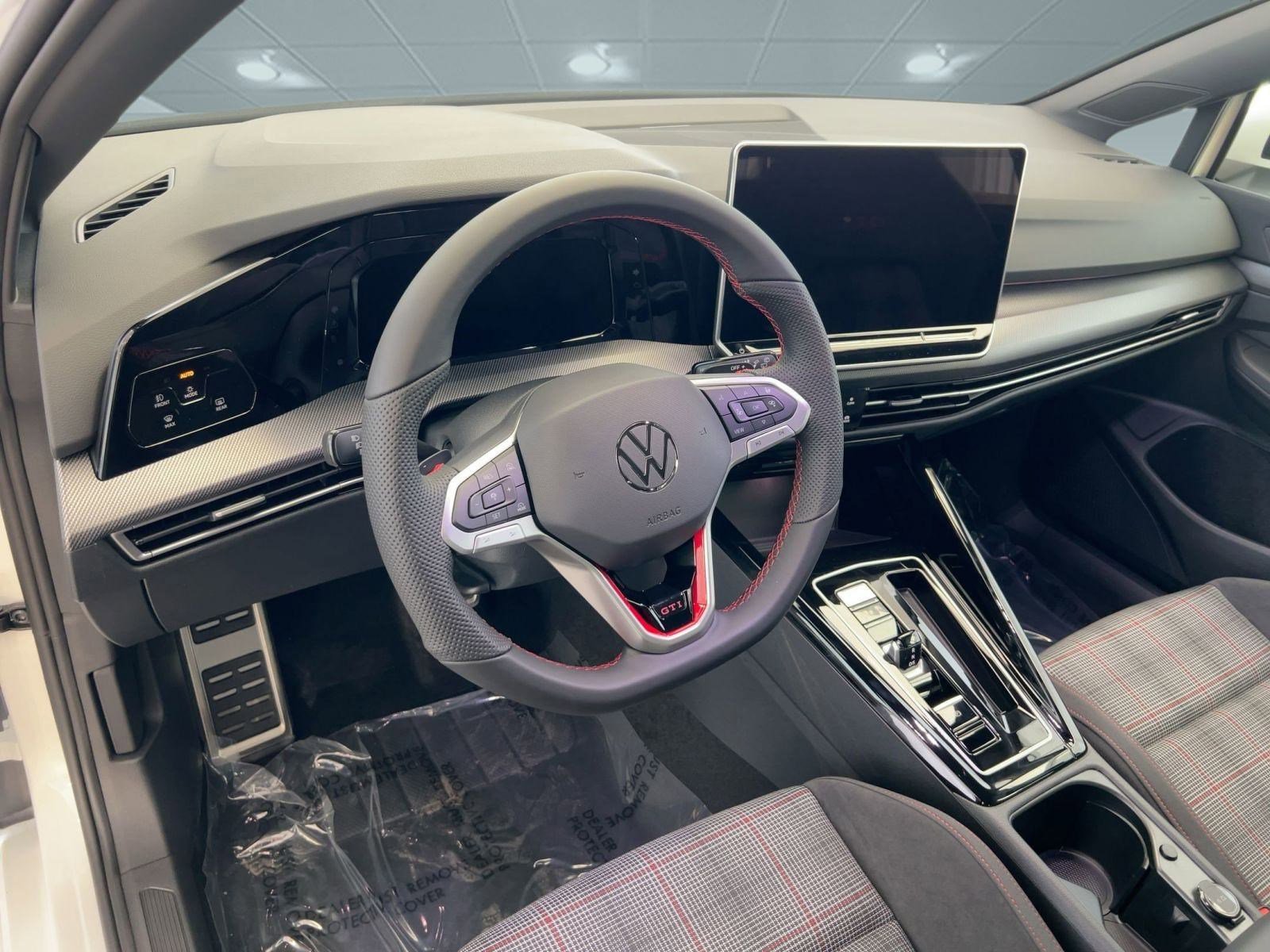 New 2026 Volkswagen Golf S image 4