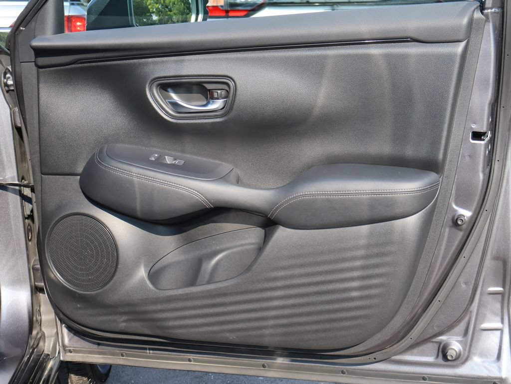 Certified 2024 Honda HR-V EX-L image 11