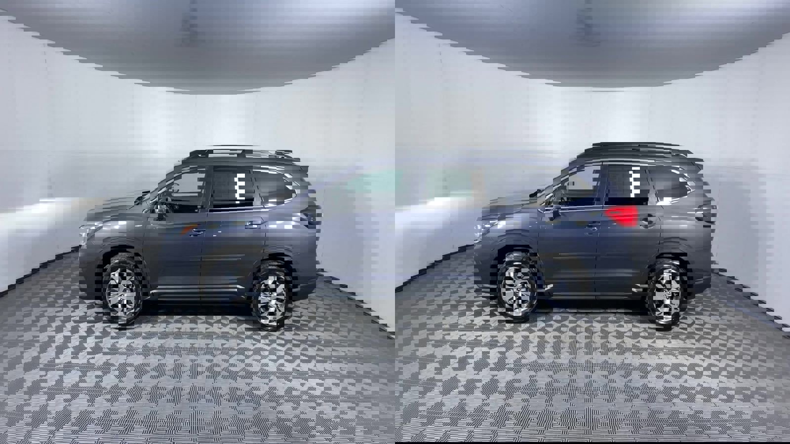 Used 2023 Subaru Ascent Premium w/ Convenience Package image 5