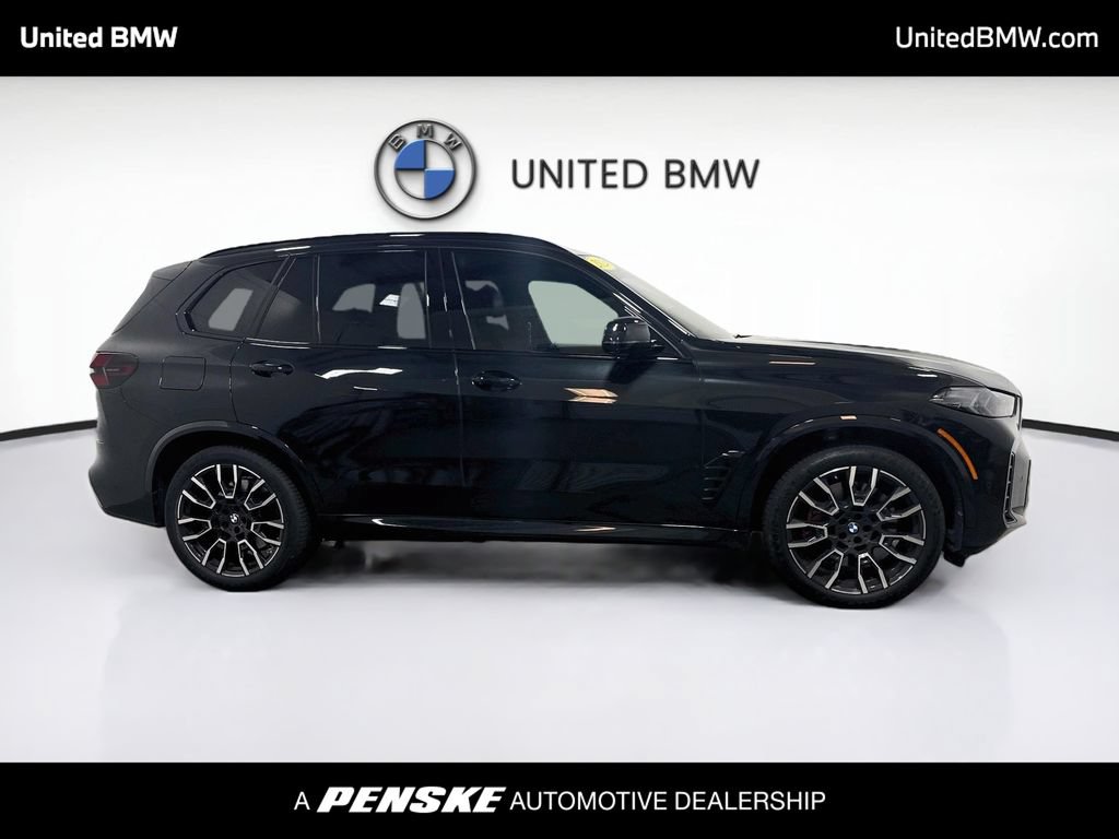 Certified 2025 BMW X5 xDrive50e w/ M Sport Package AWD/4WD image 4