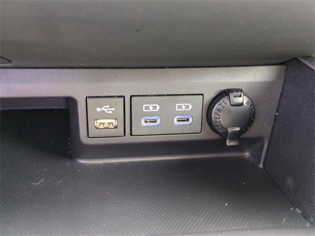 Used 2022 Toyota Highlander XLE image 33