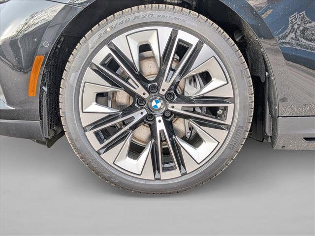 New 2026 BMW i5 eDrive40 w/ Premium Package AWD/4WD image 10