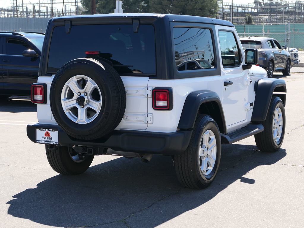 Used 2022 Jeep Wrangler Sport S image 4