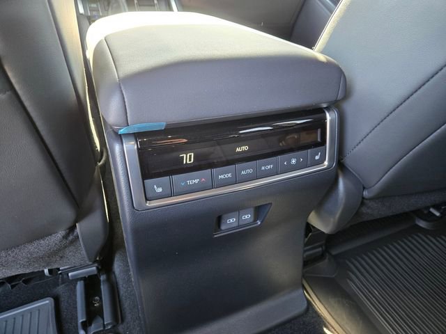 Used 2026 Lexus GX 550 w/ Accessory Package (2T) image 17