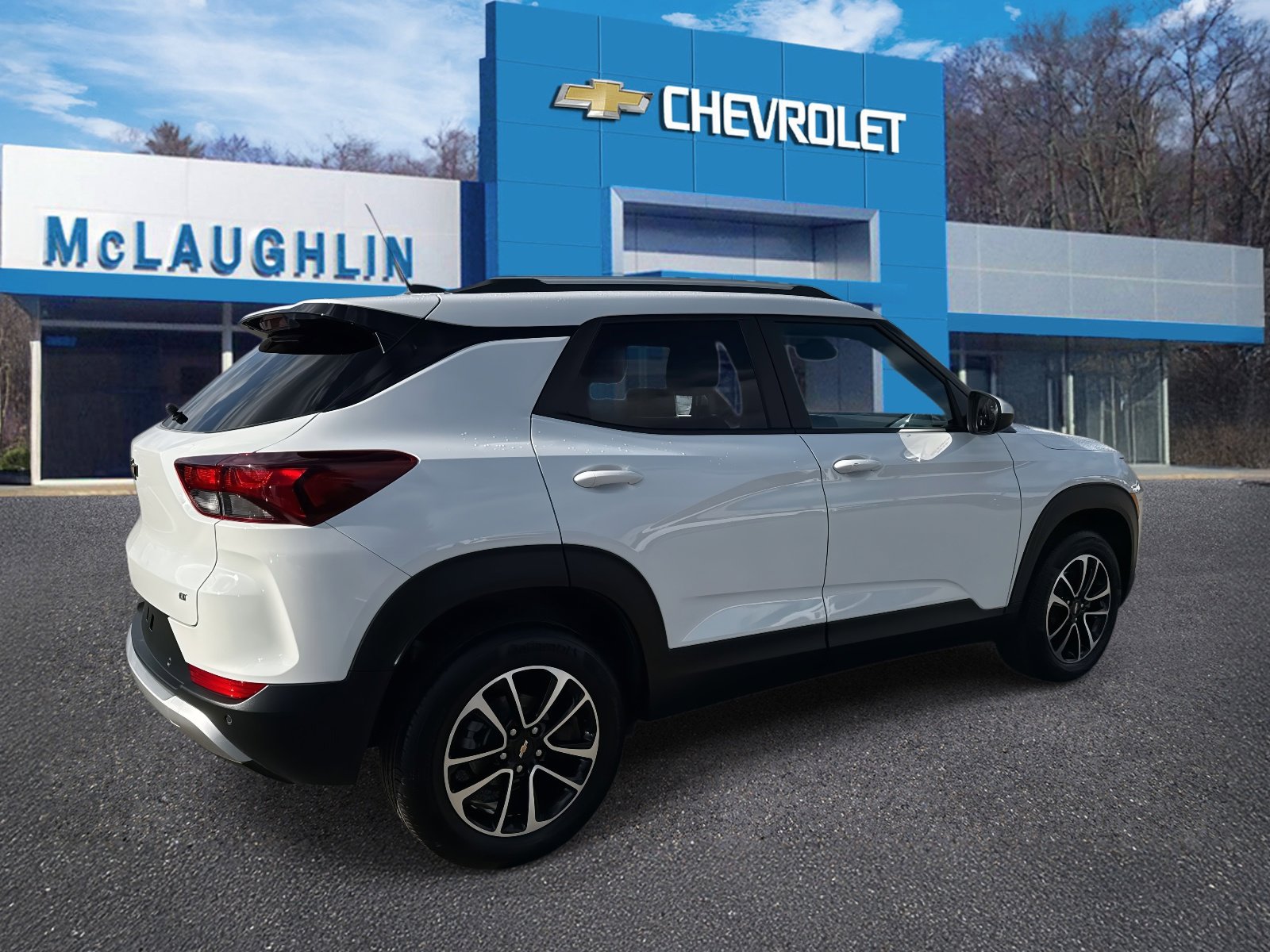 Used 2024 Chevrolet TrailBlazer LT image 3