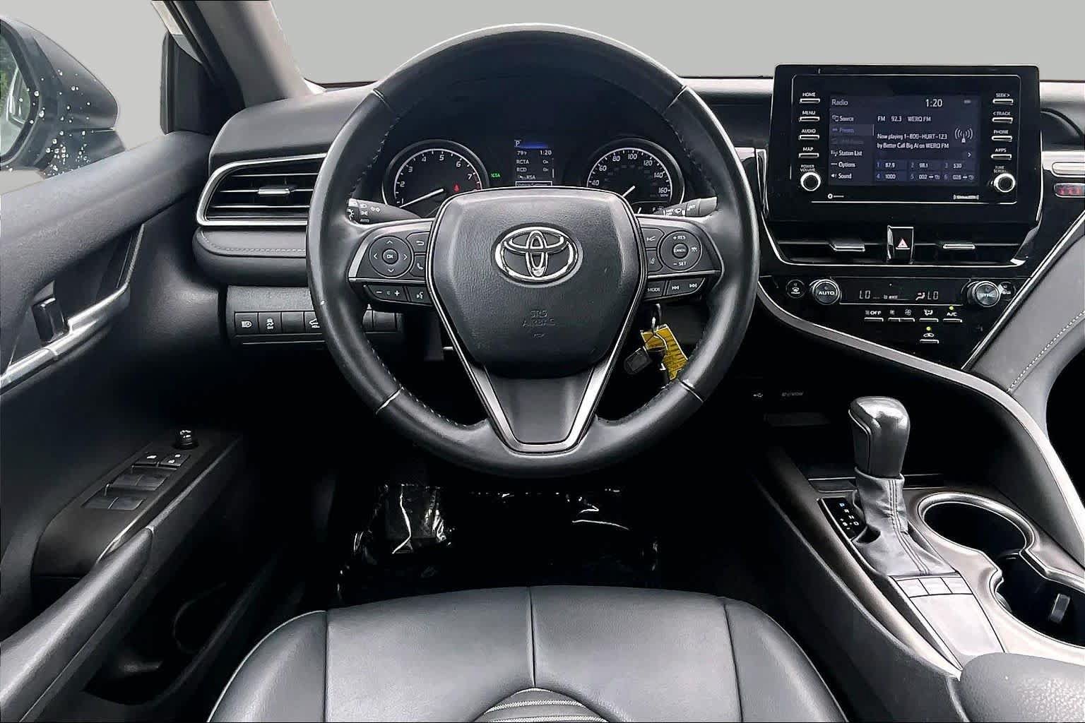Used 2024 Toyota Camry SE FWD image 6