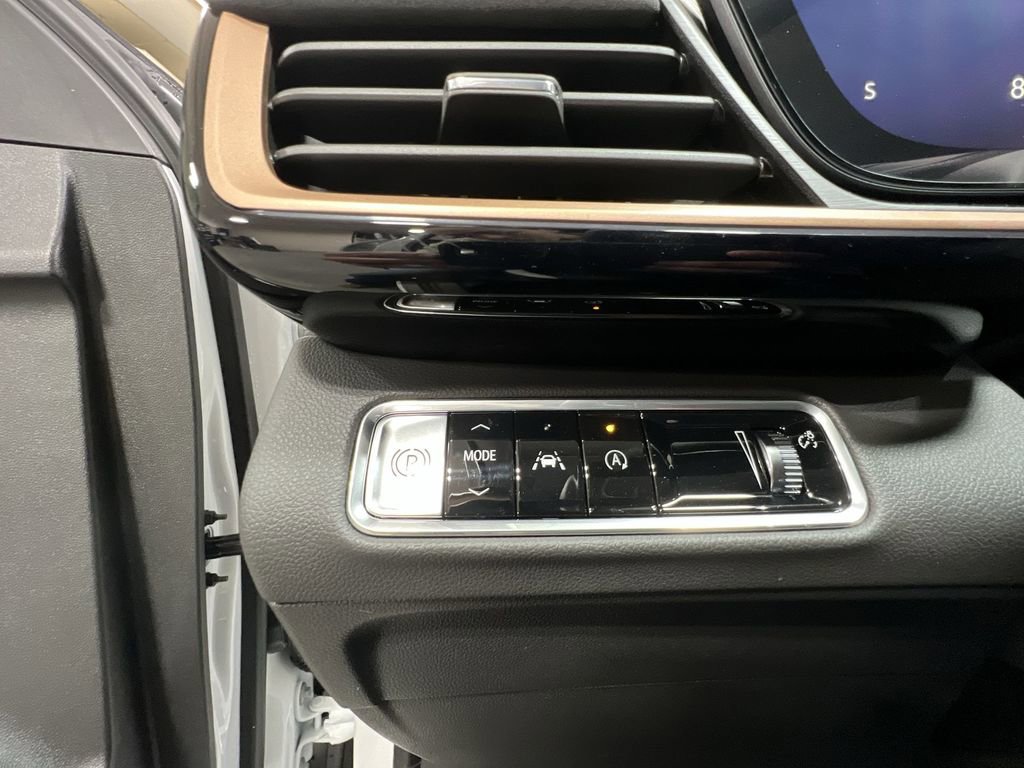 New 2025 Buick Envision Sport Touring image 18