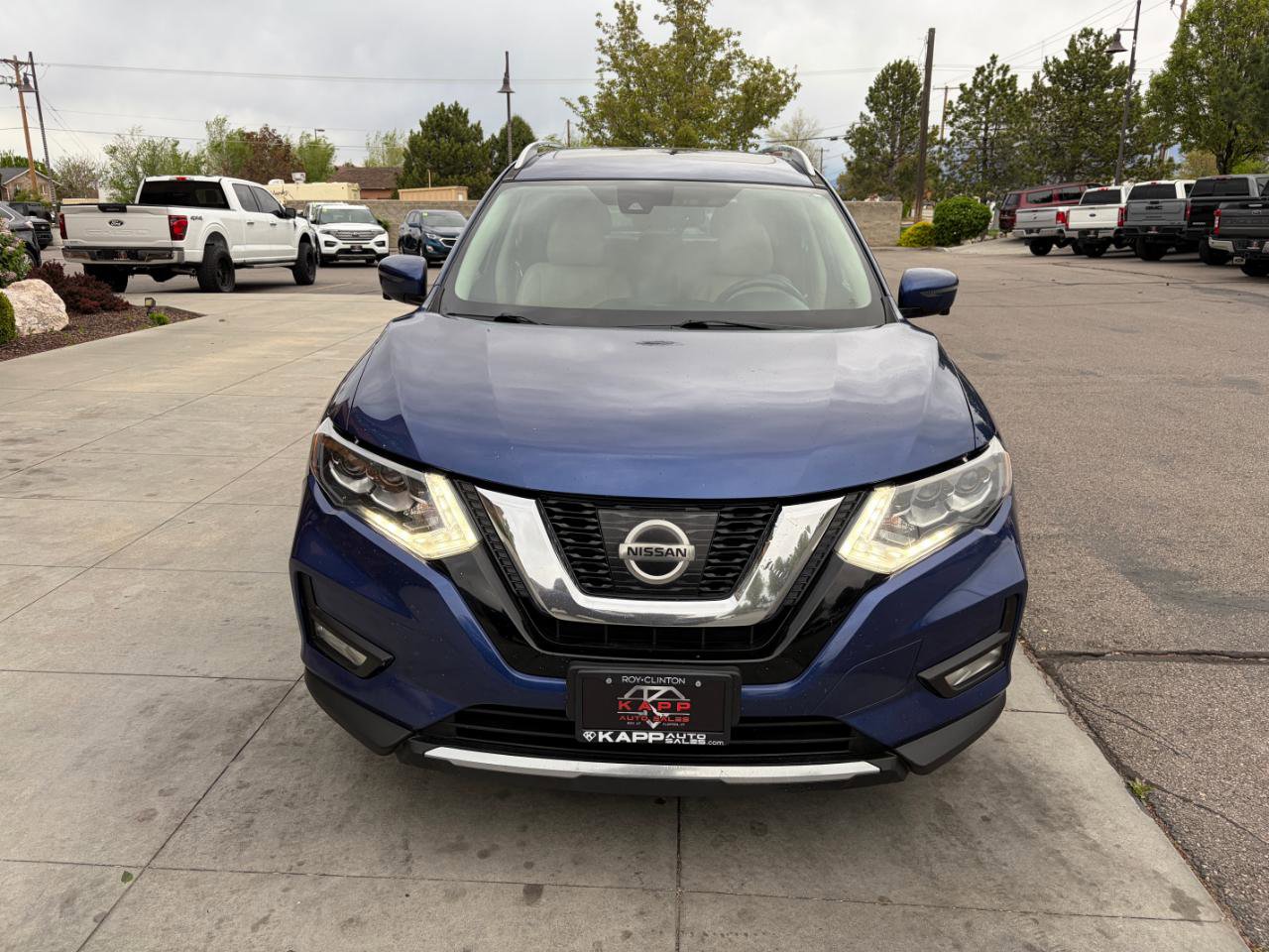 Used 2017 Nissan Rogue SL w/ SL Premium Package AWD/4WD image 9
