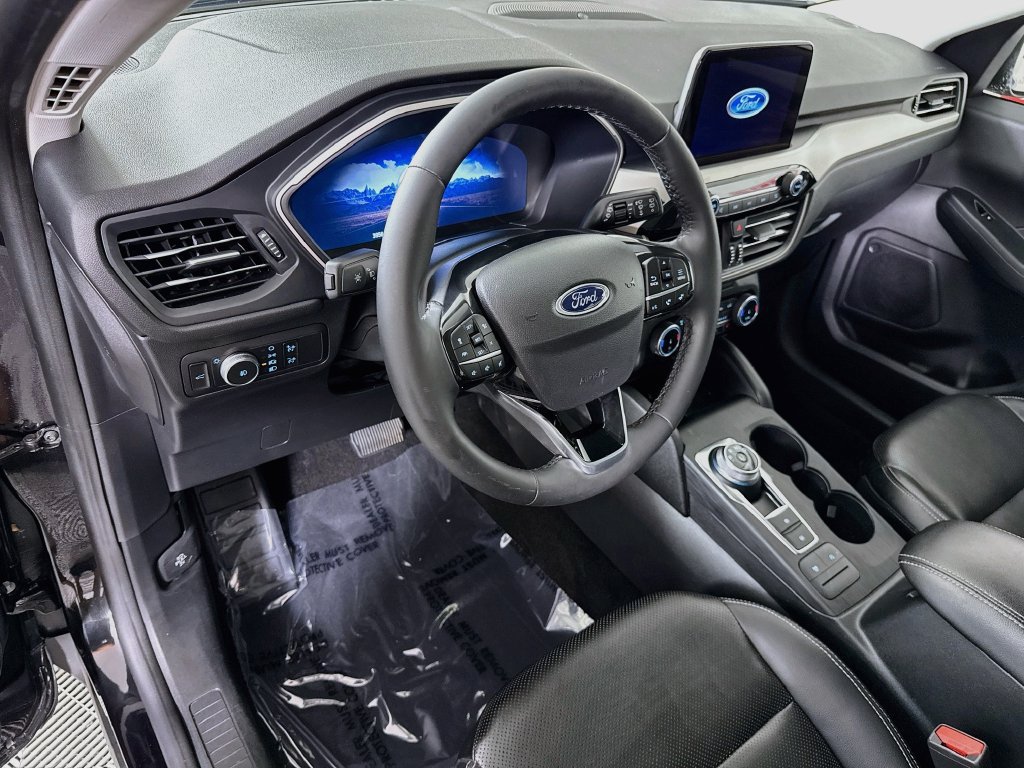 Used 2022 Ford Escape SEL w/ Technology Package AWD/4WD image 19