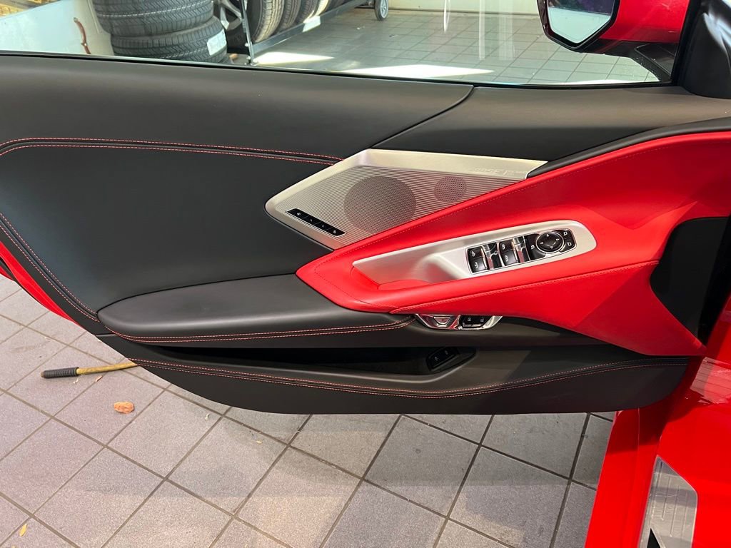 Used 2023 Chevrolet Corvette Stingray Premium Conv w/ Z51 Performance Package image 13