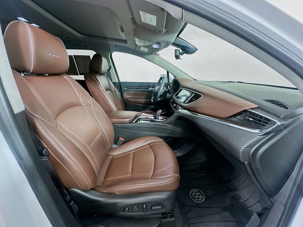 Used 2020 Buick Enclave Avenir w/ Avenir Technology Package image 30