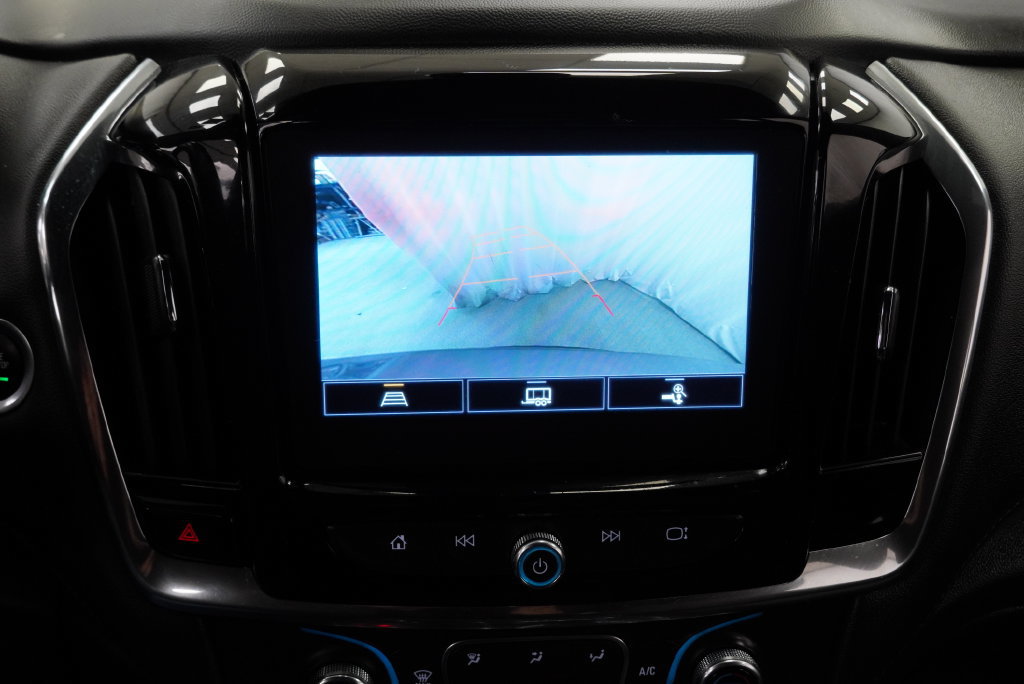 Used 2023 Chevrolet Traverse LT FWD image 35