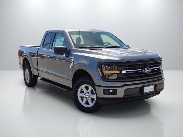 New 2026 Ford F150 XLT w/ Equipment Group 301A Standard